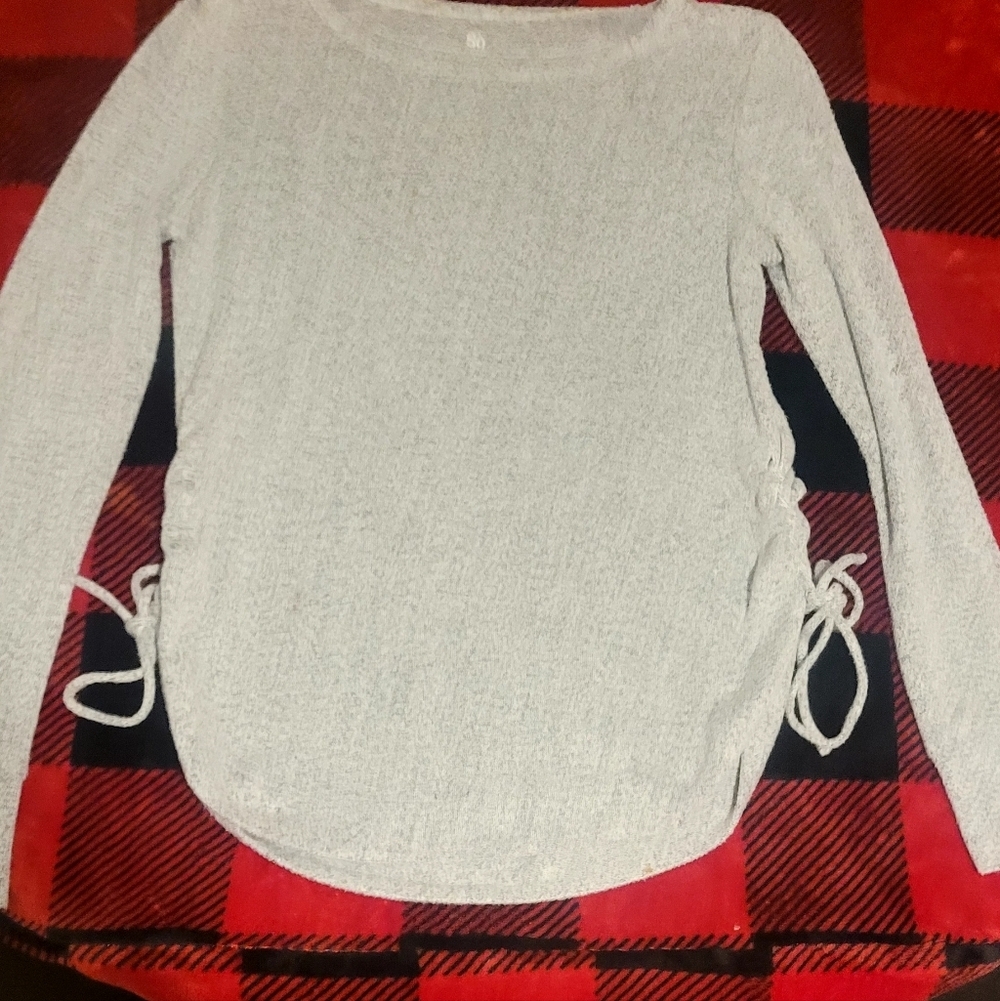 SO Heather Gray Long Sleeve Top with Side Ties - Picture 5 of 8